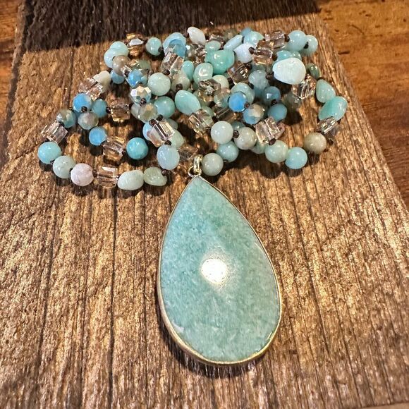 Bohemian Natural Green Pendant‎ Necklace with Rock Crystal Beads - Handcrafted G - Picture 6 of 6